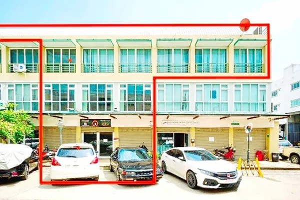 ตลาดไอยรา 600ม. โชว์รูม อาคารให้เช่า มีลิฟต์ ชั้น1-3 ใกล้แม็คโคร คลองหลวง 400ม. 3 นอน 5 น้ำ ใกล้แม็คโคร อาคาร 4 ชั้น ตลา