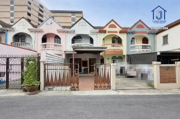 ขายทาวน์เฮ้าส์ 2 ชั้น หมู่บ้านอัมรินทร์นิเวศน์ 2  ซอยนวมินทร์ 90 แยก 1 ใกล้รถไฟฟ้าสายสีชมพู