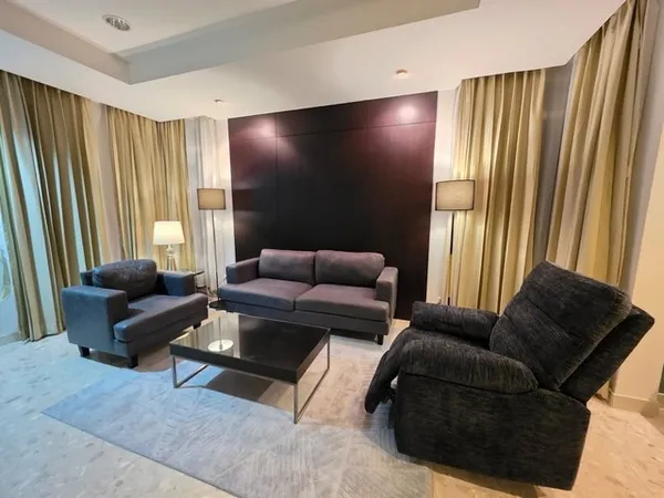 ให้เช่าบ้าน ใกล้โรงเรียนนานาชาติชั้นนำและจุดขึ้น-ลง ทางด่วนเพียง 2 นาที หมู่บ้านบางกอกวิลล่า Bangkok Villa ใกล้ เลียบด่ว