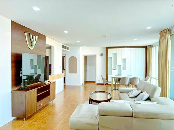 คอนโดหรูให้เช่า Penthouse 170ตรม. ใกล้ไอคอนสยาม 1.85กม. BTS กรุงธนบุรี 950 เจริญนคร 3นอน 3 น้ำ เหมาะอยู่อาศัยระดับพรีเมี