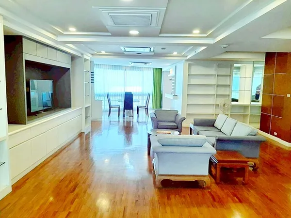 ห้องใหญ่หรู 261 ตร.ม.ใจกลางสุขุมวิท 24 ใกล้ BTS พร้อมพงษ์ 800 ม. Penthouse 261ตร.ม. เพรสซิเด้นท์ พาร์ค สุขุมวิท 24 3 นอน