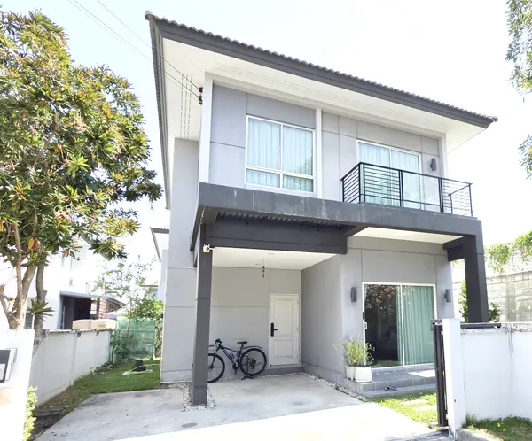 ด่วน ถูกสุดๆ!! บ้านเดี่ยว หมู่บ้าน เซนโทร วัชรพล  บ้านหลังมุม ได้พื้นที่เพิ่ม + ความเป็นส่วนตัว
ฟังก์ชันครบ  พื้นที่ 55.7 ตรว. สงบ ร่มรื่น น่าอยู่มากกก ใกล้ตลาดและแหล่งชุมชน