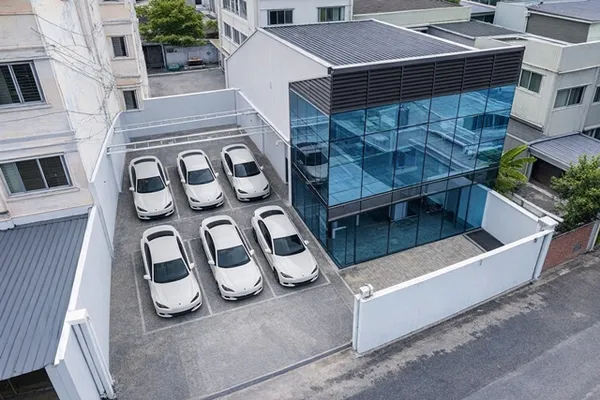 เช่าที่อาคารออฟฟิศ 2ชั้น และโกดังขนาดเล็ก 5นอน 5น้ำ. สำนักงานเขตบางนา 770ม. อุดมสุข 1.4กม BTSบางนา900ม.