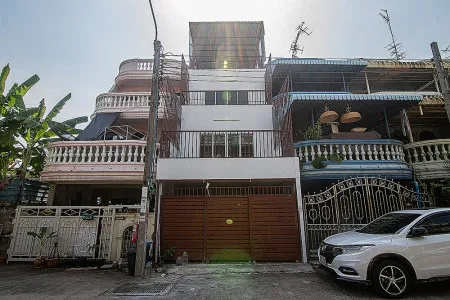 เช่าทาวน์โฮม บางบอน 4 นอน 22 ตร.วา บ้านใหม่ เอี่ยม