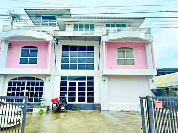 ดีไซน์ทันสมัย สภาพสวย 100ตร.ว. 700ตร.ม. พัฒนาการ 91-99 9นอน 4 น้ำ อาคาร 4ชั้น สวนหลวง ร.9 900ม.