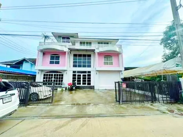 อาคาร 4ชั้นสภาพสวย 100ตร.ว. 700ตร.ม. สวนหลวง ร.9 900ม.ดีไซน์ทันสมัย พัฒนาการ 91-99 9นอน 4 น้ำ