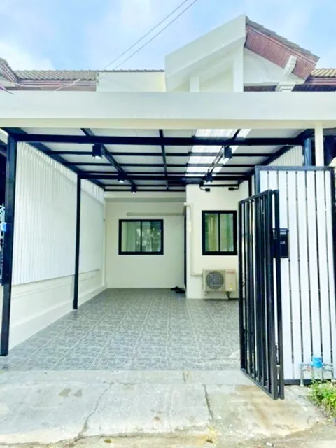 BITECบางนา ทาวน์โฮม 2ชั้น 2นอน BTS บางนา 780ม. BTS อุดมสุข 800ม. 2น้ำ ใกล้ม.เซาธ์อีสท์บางกอก 300 ม. 21 ตร.ว.170 ตร.ม.