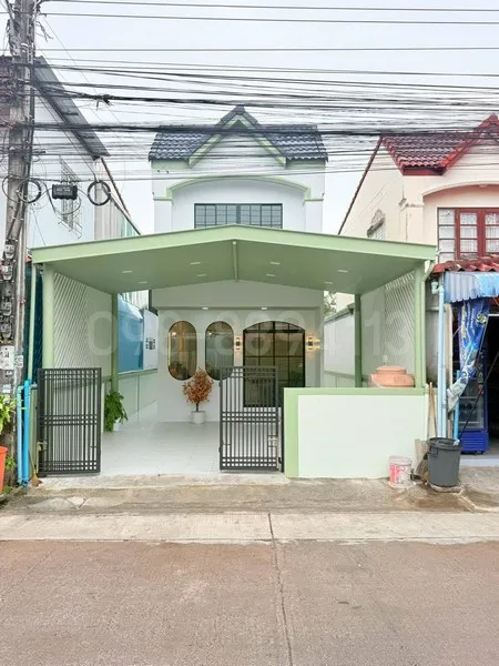 ขายทาวน์เฮาส์ 2 ชั้น แต่งครบ หมู่บ้านกิตติชัย7 ถนนมิตรไมตรี หนองจอก เนื้อที่ 23.8 ตรว 3นอน 2น้ำ พร้อมของแถมมากมาย