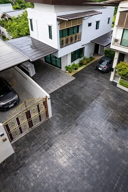 ถ.ชักพระ ใกล้สน.ตลิ่งชัน 500 ม.71ตร.วา. 280 ตร.ม. บ้านเดี่ยว 3ชั้น 4 นอนเลียบทางรถไฟ บรมราชชนี ฉิมพลี 4 น้ำ ตลาดน้ำตลิ่ง