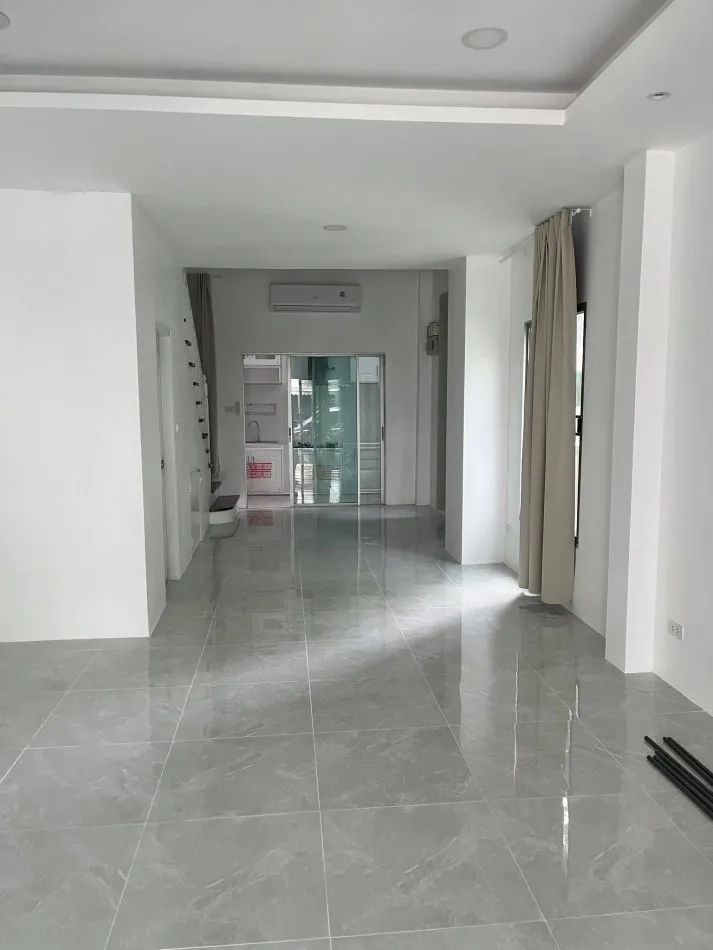 ให้เช่า ทาวน์โฮม บ้านกลางเมือง เดอะ ปารีส พระราม 9