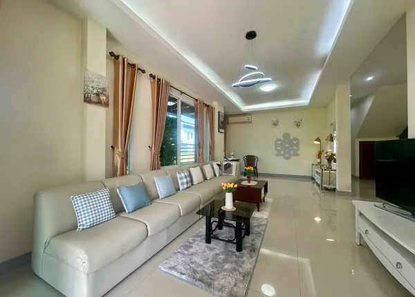 บ้านแฝดให้เช่า ใกล้ โรงเรียนมากมาย ร้านอาหาร แหล่งท่องเที่ยว