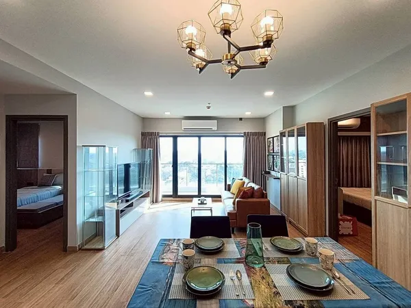 คอนโดหรู ห้องมุม วิวโล่ง มองเห็นทั้งเมืองและภูเขา