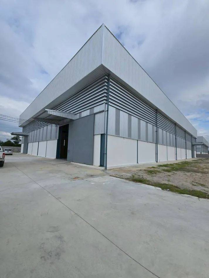 ให้เช่าโกดังสร้างใหม่ผังสีเหลือง​เนื้อที่​ 6-1​-48