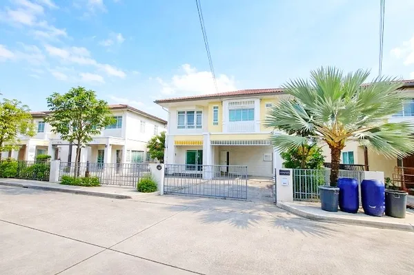 โรงเรียนสาธิตพัฒนา 700ม. ซาฟารีเวิลด์ 900ม. คฤหาสน์ บ้านเดี่ยวให้เช่า 3นอน 3น้ำ. 70 ตร.ว. 280 ตร.ม. 2ชั้น เฟอร์นิเจอร์คร