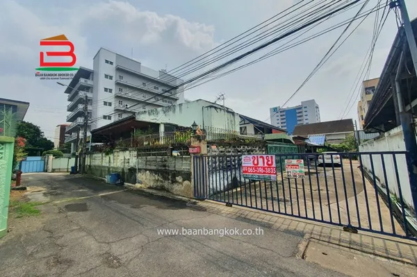 ที่ดิน+บ้านเดี่ยว ซอยสามเสน 22 เนื้อที่ 142.5 ตรว. ถนนนครไชยศรี แขวงนครไชยศรี เขตดุสิต