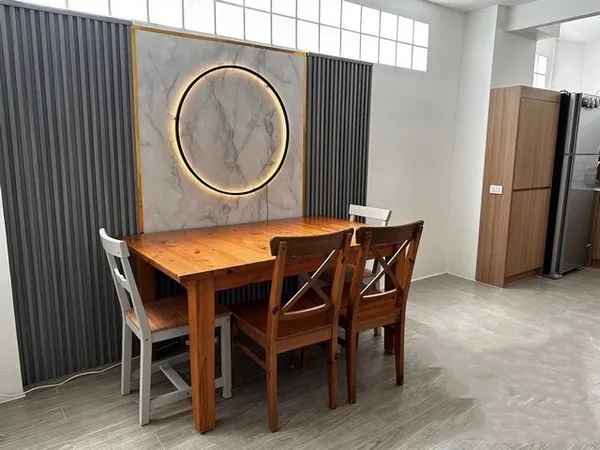 ให้เช่าทาวโฮม3ชั้น ย่านสาทรซอย 9 นราธิวาสซอย4 ใกล้สถานีรถไฟฟ้าช่องนนทรี 850 เมตร