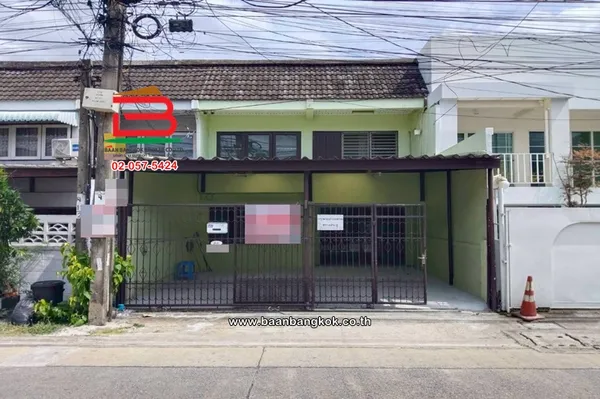 ทาวน์เฮาส์ เนื้อที่ 24 ตร.ว. โชคชัย 4 ซอย 36 (ใกล้โลตัสวังหิน) ถนนลาดพร้าว แขวงลาดพร้าว เขตบางกะปิ