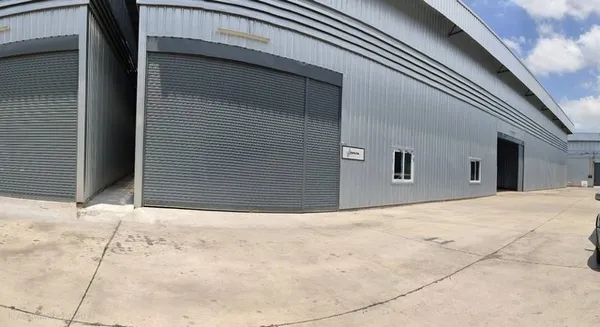 โกดัง และออฟฟิศ ให้เช่าติดถนนเทพารักษ์ กม.11 บางพลี สมุทรปราการ