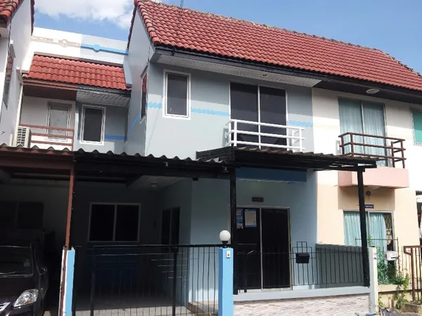 4ห้องนอนขายทาวโฮมพิบูลสงคราม16ใกล้มหาลัยพระนครเหนือวงศ์สว่างสไตล์บ้านแฝด 18วา กว้าง 2ห้องน้ำ 1ห้องครัว