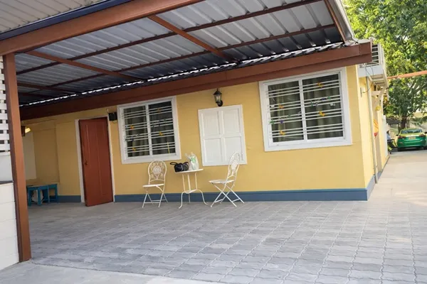 ถูกกว่าคอนโด ทำเลกรุงเทพกรีฑา 1-9 สนามกอล์ฟยูนิโก้แกรนด์ 2.2 กม. บ้านเดี่ยวหลังมุม 2นอน 100 ตร.ม. ใกล้ตลาดมาร์เก็ตทูเดย์