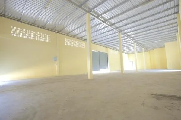 ให้เช่าโกดัง 450 -1000 ตร.ม. ถนนกาญจนาภิเษก สมาคมชาวใต้ อาคารรีโนเวทใหม่