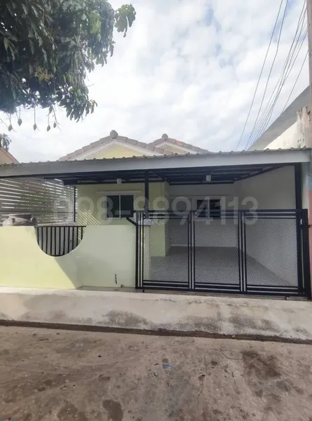 ขายทาวน์เฮ้าส์ ม.กรีนการ์เด้นโฮม คลอง 11 เนื้อที่ 23.7 ตรว 3นอน 1น้ำ พื้นที่ใช้สอยกว้างขวาง รีโนเวทใหม่