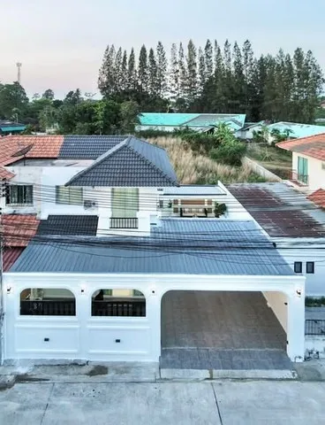 พูลวิลล่าพร้อมขาย | หนองไม้แก่น พัทยา สระว่ายน้ำส่วนตัว เฟอร์นิเจอร์ครบ พร้อมเข้าอยู่: