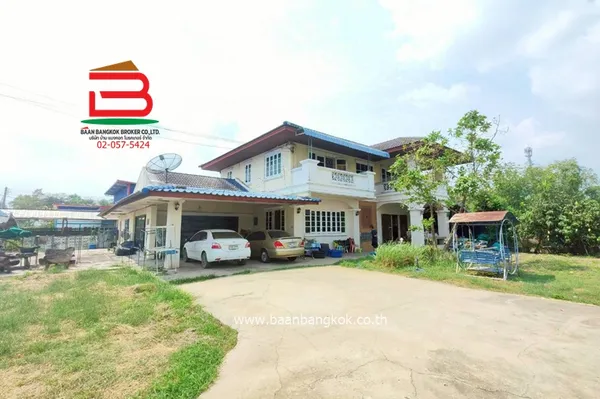 ที่ดินพร้อมสิ่งปลูกสร้าง ซอยลำลูกกา คลอง 8 (ใกล้วัดดอนใหญ่) เนื้อที่ 1 ไร่ ตำบลลำลูกกา อำเภอลำลูกกา จังหวัดปทุมธานี