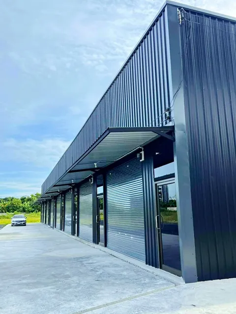 ใกล้ ARLหัวหมาก 900ม. สูง 6เมตร โกดังให้เช่า 1นอน 1น้ำ BTSศรีนครินทร์38 35-125 ตร.ว. 140-500 ตร.ม.