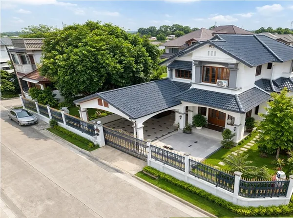 ถ.สุขาภิบาล5 คฤหาสน์ บ้านเดี่ยว 3-4นอน 3 น้ำ ตลาดถนอมมิตร 800 ม.78 ตร.ว. 312 ตร.ม. ใกล้เสถียรธรรมสถาน 900 ม. เพลินนารี่ม