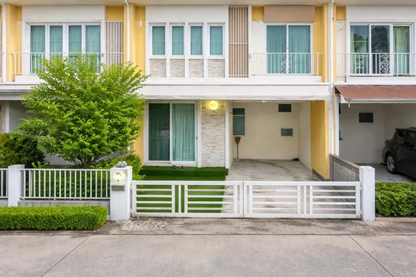 สะพานพระราม7 ปิ่นเกล้า กฟผ. 2.14 กม. ทาวน์โฮม 3-4นอน 2น้ำ 2 ชั้น ฟังก์ชันครบ พร้อมแอร์ 4 เครื่อง