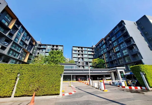 ขายและให้เช่าคอนโด ดิ เอ็กซ์เซล กรูฟ ซอยลาซาล 52 เนื้อที่ 27.52 ตร.ม. 1 นอน 1 น้ำ