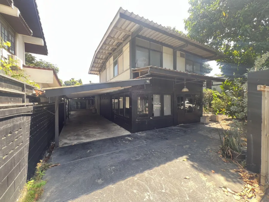 ให้เช่าบ้านเดี่ยว 2 ชั้น ซอยอ่อนนุช 46 ที่จอดรถเยอ