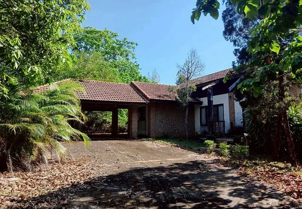 ขายบ้านเดี่ยว แรบบิซ ฮิลล์ รีสอร์ท ซอยเขาวงกต 2 เนื้อที่ 611 ตร.ว. 1 ชั้น 2 นอน 2 น้ำ