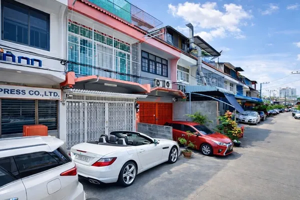 พระราม3 3.3 กม. เทอร์มินอล21 โฮมออฟฟิศ 3 ชั้น 3นอน 3น้ำ 16ตร.ว. 192ตร.ม. ถ.ยานนาวา ถ.สาธุ45-55 เซนทรัล พระราม3 1.4กม.