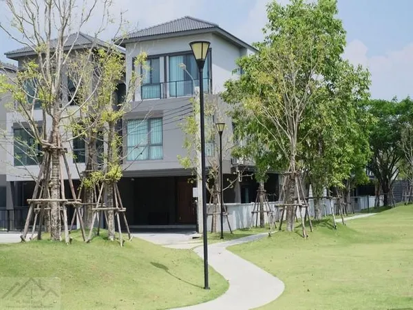 ขายบ้านแฝด 3 ชั้น 241 ตร.ม. บ้านกลางเมือง The Edition บางนา ใกล้ Mega บางนา