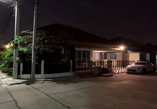 ขายบ้านเดี่ยว หมู่บ้านเดอะการ์เด้น วิลล่า 6 ถนนสุรนารายณ์ เนื้อที่ 58 ตร.ว. 3 นอน 2 น้ำ