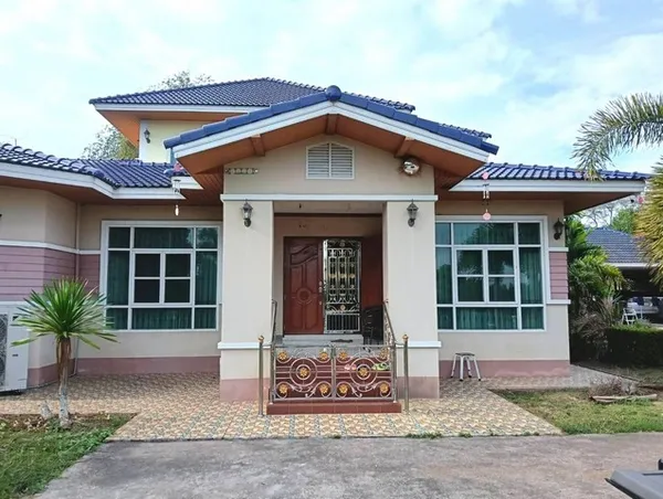 ขายที่ดินพร้อมสิ่งปลูกสร้างชลบุรีราคาถูก ขายที่ดินหนองอิรุณบ้านบึงชลบุรี ผังสีเหลืองeec บนเนื้อที่ 36 ไร่