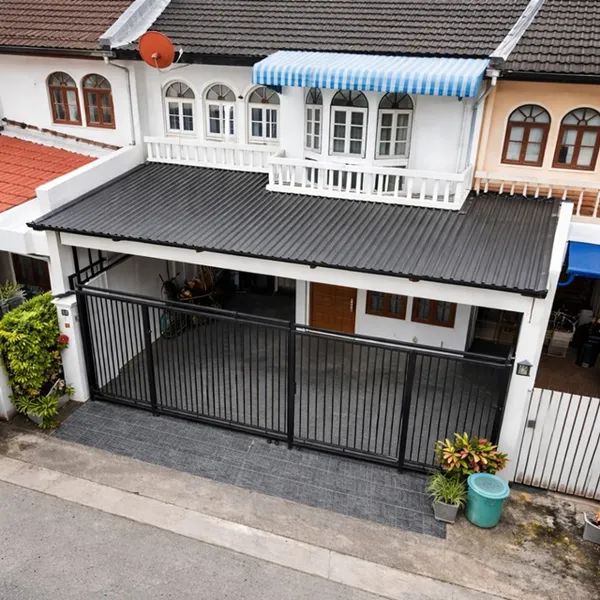 รร.เตรียมอุดมศึกษาน้อมเกล้า 900ม.ทาวน์เฮาส์ 2 คูหา 3นอน 3 น้ำ รพ.เกษมราษฎร์ รามคำแหง 750ม. 40 ตร.ว. 320 ตร.ม.