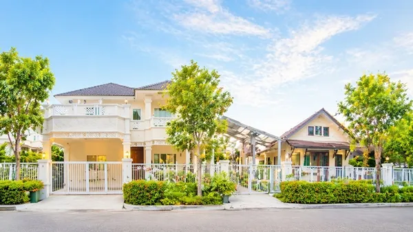 เพอร์เฟคเพลส รามคำแหง 164 คฤหาสน์หัวมุม 2ชั้น พร้อมเรือนรับรอง2ชั้น 5-6นอน 111ตร.วา. 410ตร.ม. ใกล้โลตัส สุขาภิบาล3 1.8 ก