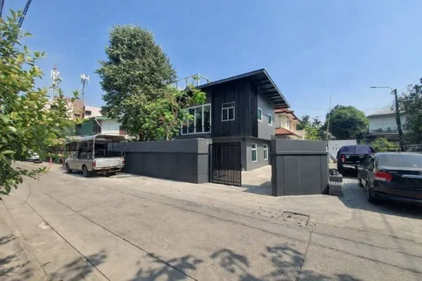 ให้เช่าบ้านเดี่ยวเนื้อที่72 ตร.ว.  ใกล้ max value สุขุมวิท 71  ซอย ปรีดีพนมยงค์ 26 ใกล้ BTS พระโขนง