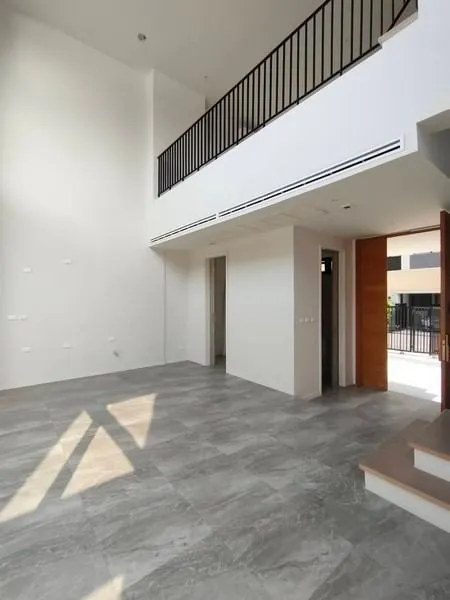 ด่วนหลุดจอง ให้เช่าทาวน์โฮม 3.5 ชั้น โครงการไอเรส พระราม 9 ย่าน The Nine พระราม 9 หัวหมาก รามคำแหง ใกล้ทางพิเศษศรีรัช ,