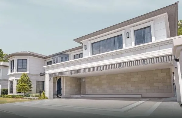 ขายบ้านเดี่ยว 2 ชั้น 554 ตร.ม. นาราสิริ กรุงเทพกรีฑา บางกะปิ ใกล้ Brighton College