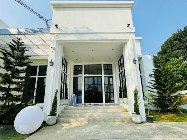 ขายอาคาร 1 ชั้น 250 ตร.ม. พร้อมที่ดิน ย่านแบริ่งซอย 5 เขตบางนา ใกล้ BTS แบริ่ง