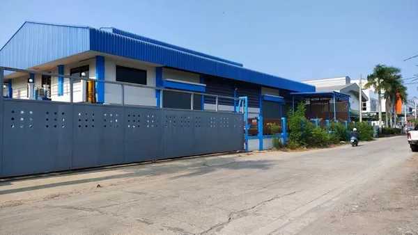 ขายโรงงานแพรกษาสมุทรปราการ ขายโรงงาน พร้อมที่ดิน 1 ไร่ 12 ตารางวา ใกล้นิคมฯบางปู พื้นที่สีเหลือง