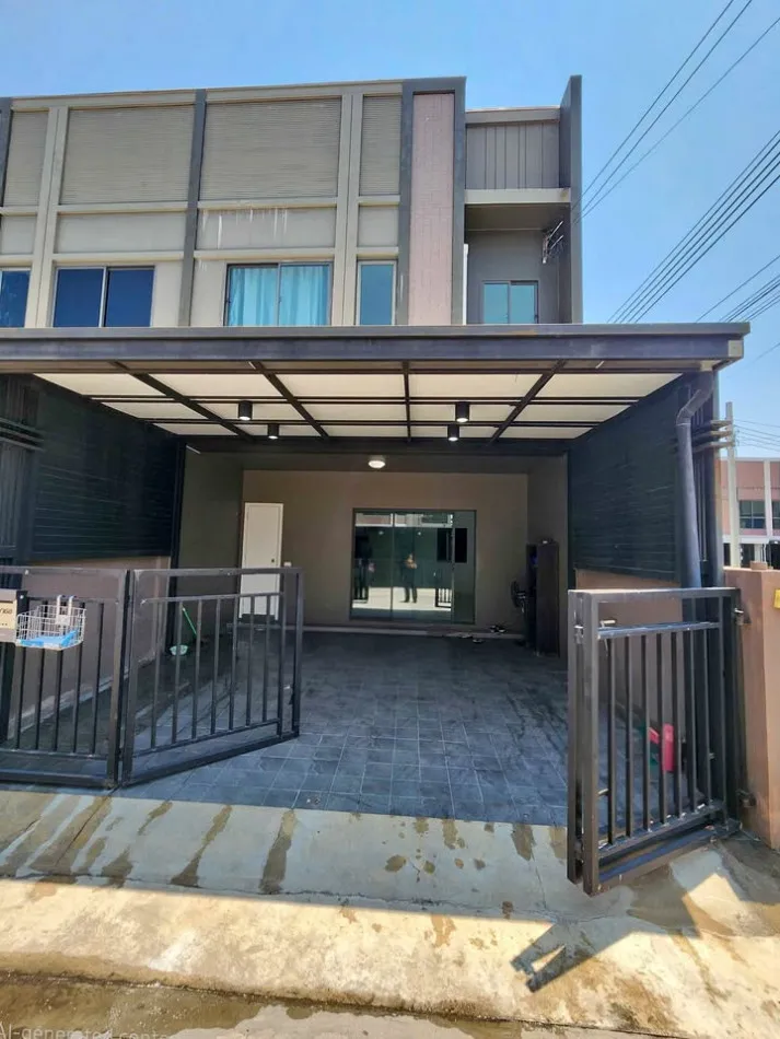 ให้เช่า ทาวน์โฮม เวิร์ฟ เพชรเกษม 81