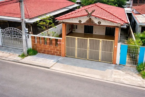 บ้านทรงไทย บรมราชชนนี64-70 ศาลาธรรมสพน์ สาย3 บ้านแฝด 2 ชั้น ฟังก์ชันครบ 2 นอน 2 น้ำ ใกล้รร.วัดใหม่ผดุงเขต 25 ตร.ว.ทำเลทว