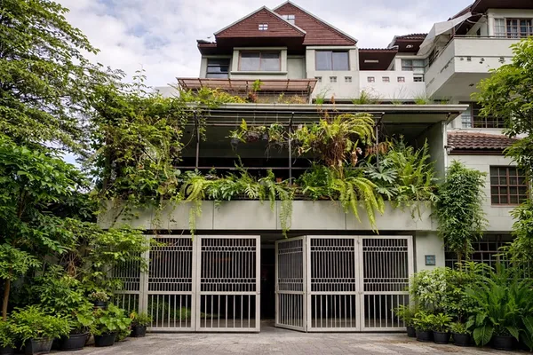 ขายทาวน์โฮม 4 ชั้น สุขุมวิท 31 ใจกลางเมือง ใกล้ BTS พร้อมพงษ์ | บ้านหรูทำเลทอง