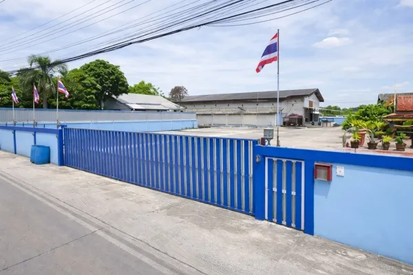 แม่น้ำลพบุรี 500ม. อยุธยา วัดบางปะหัน 1.2 กม. ปตท. 2.8 กม.ถูกที่สุดในโลก 70บาทต่อตรม. โกดังให้เช่า 2น้ำ 640 ตร.ม. ธุรกิจ