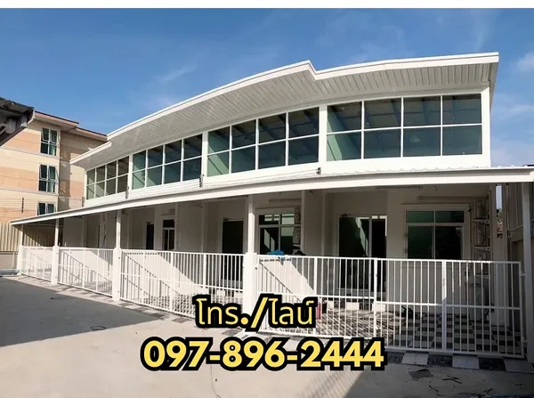 ปล่อยเช่าบ้าน ใกล้มหาลัย มหิดล ศาลายา (ตรงข้ามประตู 2)  ลากกระเป๋าเข้าอยู่ได้เลย
